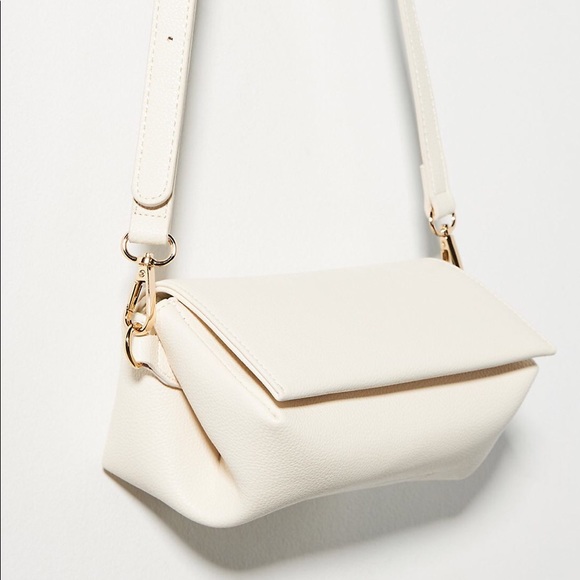 Anthropologie Handbags - Vegan Leather Boxy Crossbody Chain Strap Bag